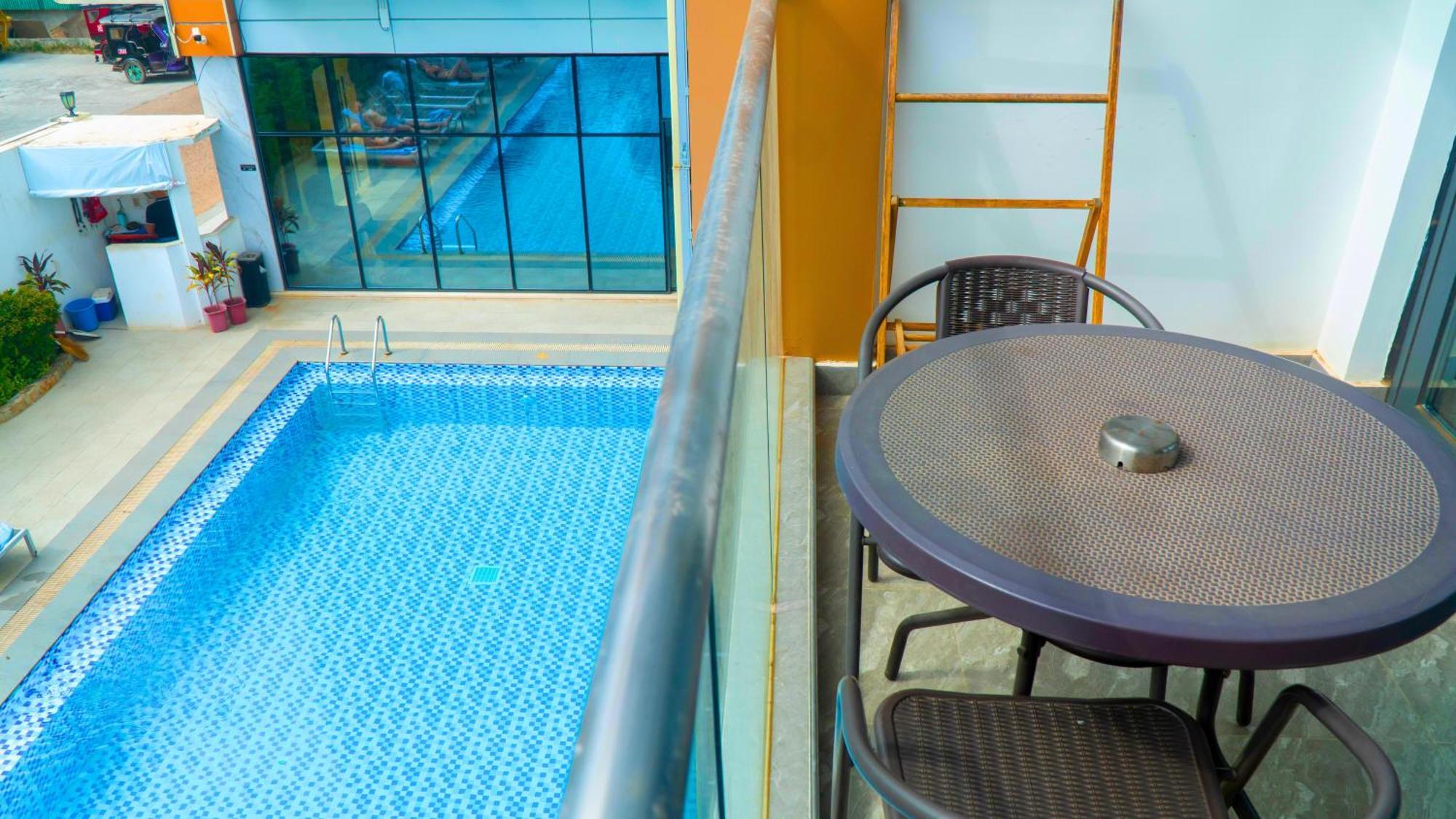 Venus Royale Hotel Корон Экстерьер фото